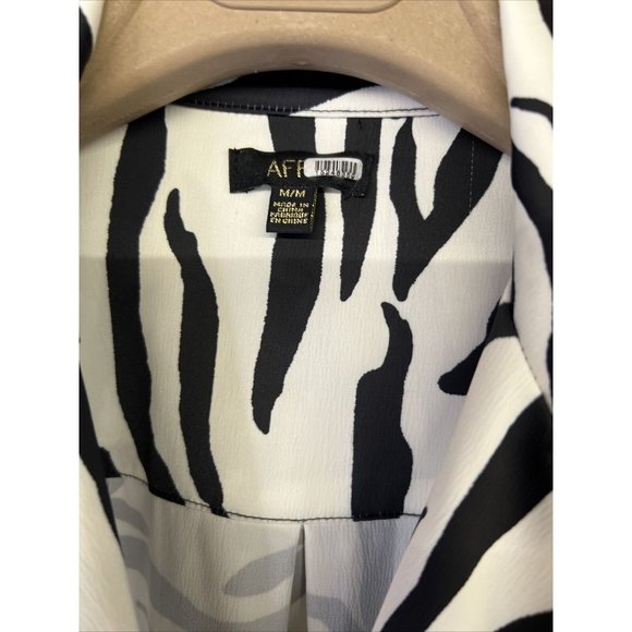 SET 2 pc Wrenn Button Front Shirt  AFRM brand White black short sleeve pocket M - Picture 3 of 7